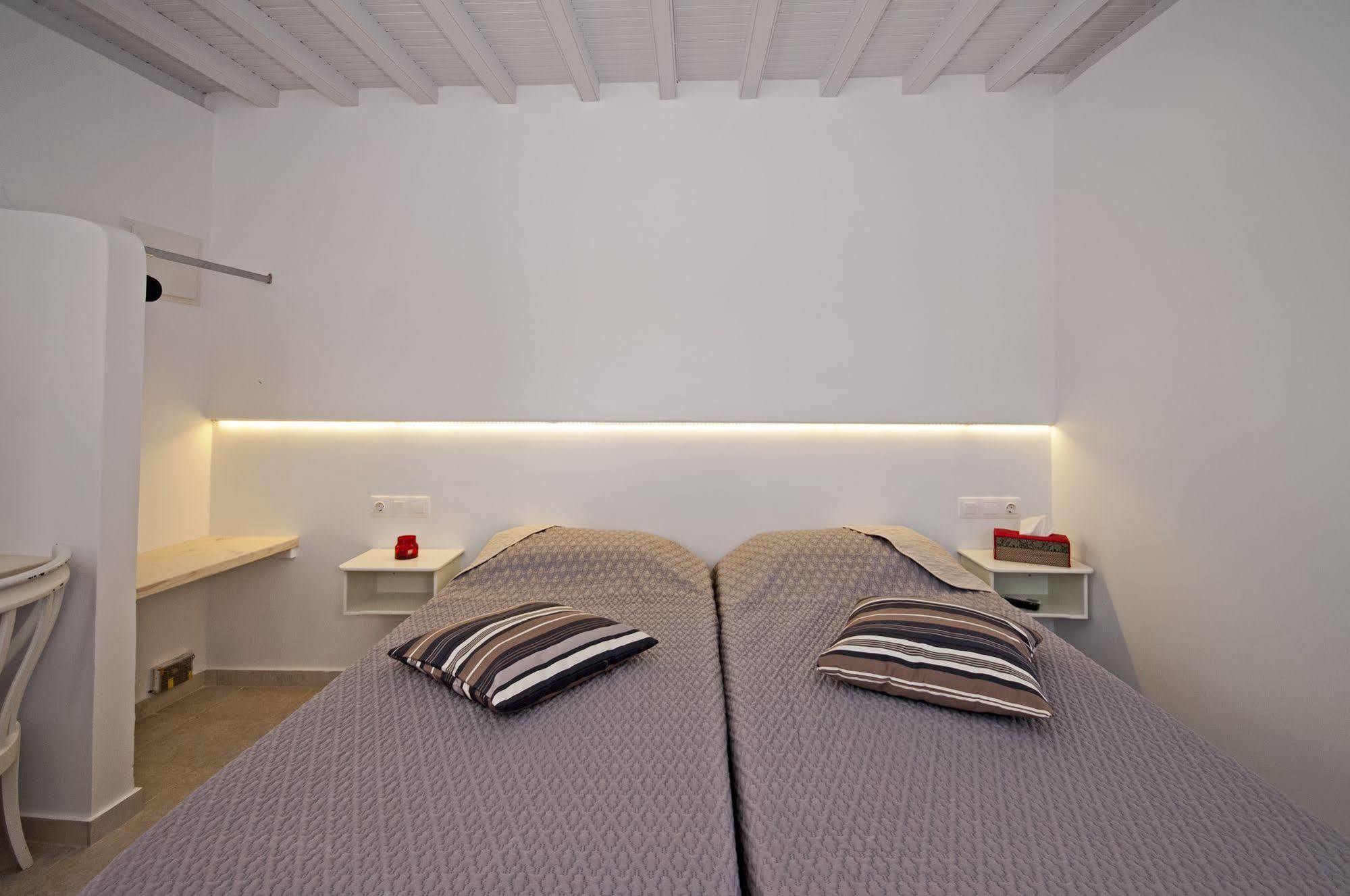 Fraskoula's 2* Agios Stefanos (Mykonos)